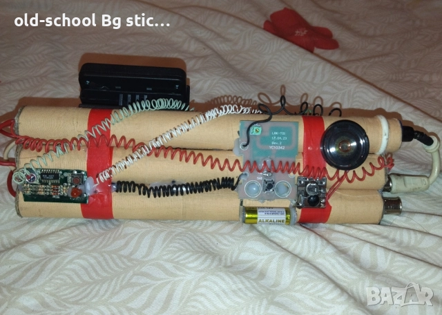 Реалистични Реплики 'TNT' (Часовник с Аларма), снимка 10 - Друга електроника - 43064609