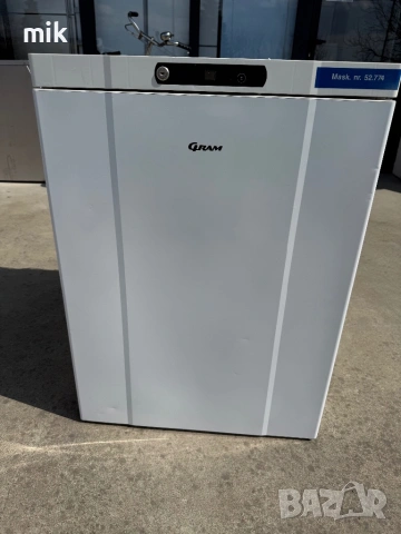 Професионален Малък хладилник Gram, снимка 6 - Хладилници - 53970483