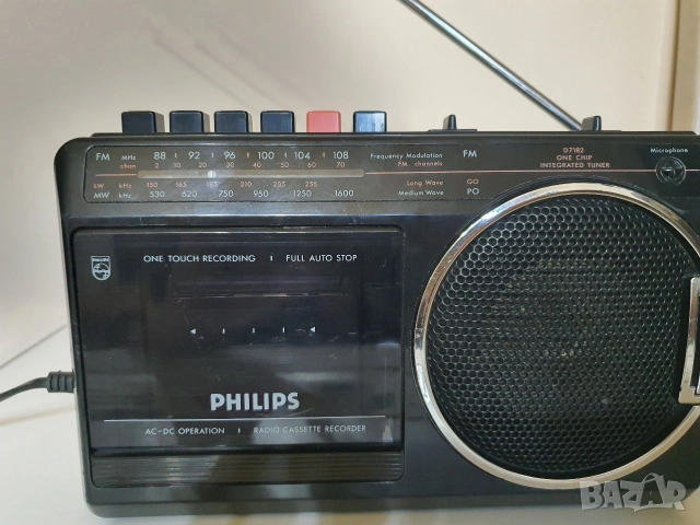 Philips D 7182, снимка 4 - Радиокасетофони, транзистори - 54313707