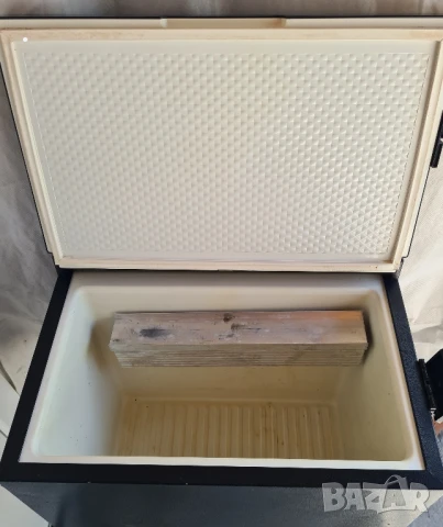 Хладилник Electrolux за къмпинг на 12/220 волта във много добро състояние, снимка 2 - Хладилници - 50679478