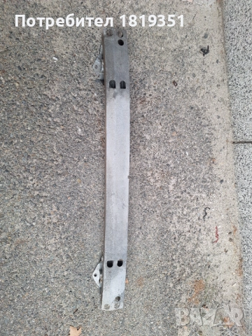 Греда за задна броня за авенсис т25 седан, снимка 3 - Части - 52092968