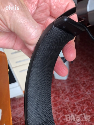 RAZER NARI ULTIMATE WIRELESS GAMING HEADSET  NEW, снимка 13 - Слушалки за компютър - 51834607