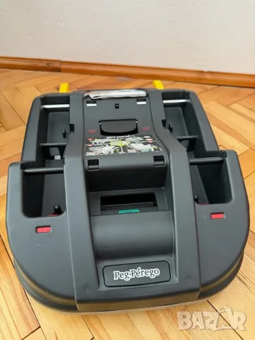 Peg Perego комплект столче за кола + база Isofix, снимка 4 - Столчета за кола и колело - 56137996