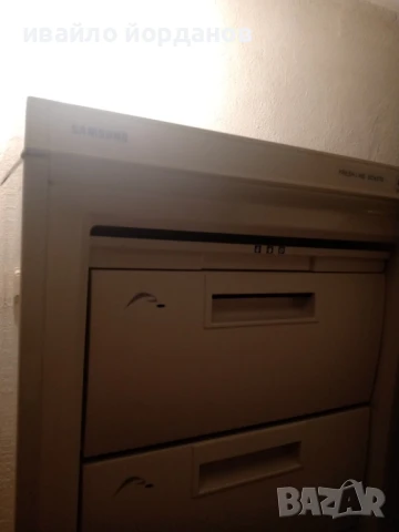 Фризер camsung с чекмеджета