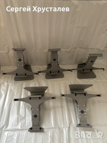 Метални стойки за таблет