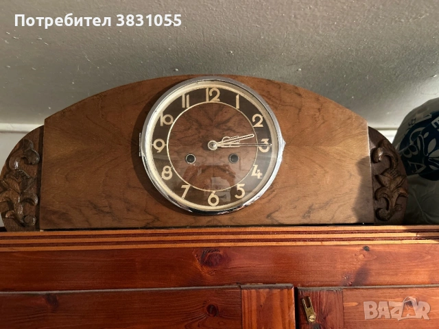 красив античен настолен часовник