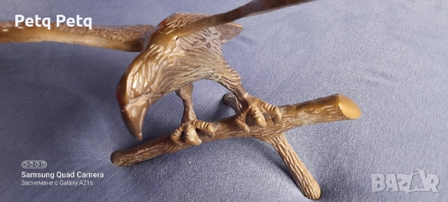 бронзов масивен орел 🦅 , снимка 2 - Антикварни и старинни предмети - 51999565