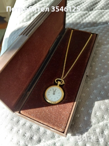 Елегантен дамски часовник-пендатив (механичен).Swiss made. Марка Royal., снимка 2 - Дамски - 52235871
