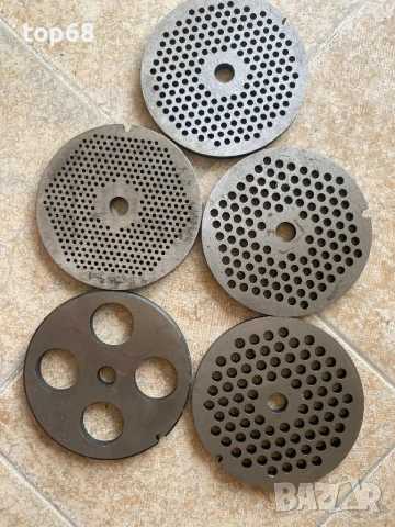 Решетки за месомелачка 52 номер