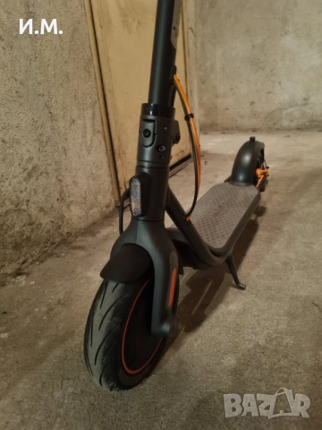 Segway Ninebot F40 тротинетка като нова, снимка 2 - Скутери и тротинетки - 51479951