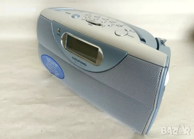 Транзисторно радио "Grundig Music Boy 71", снимка 5 - Радиокасетофони, транзистори - 56059622