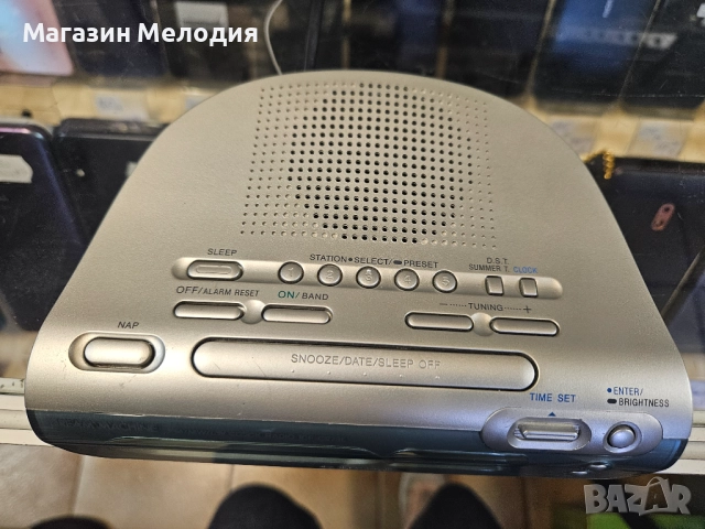 Радио с часовник и будилник SONY ICF-C273L, снимка 6 - Радиокасетофони, транзистори - 50783810