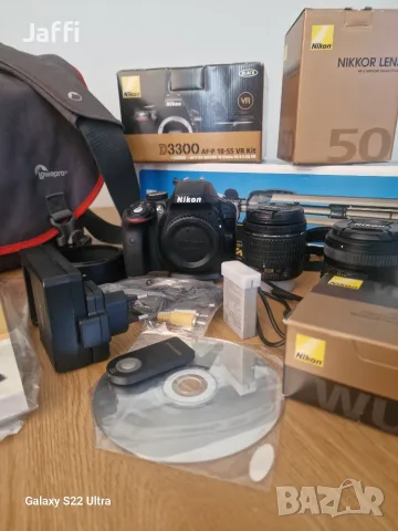 Като нов! Комплект Nikon D3300 на само 1821 кадъра + 2 обектива, статив, чанта и аксесоари., снимка 2 - Фотоапарати - 55754034