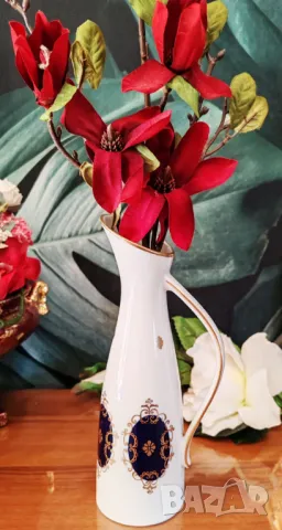 Порцеланова ваза -Volkstedt GDR mark 1762 Echt Cobalt Made in GDR 1951-1990 mark, снимка 4 - Колекции - 49185296