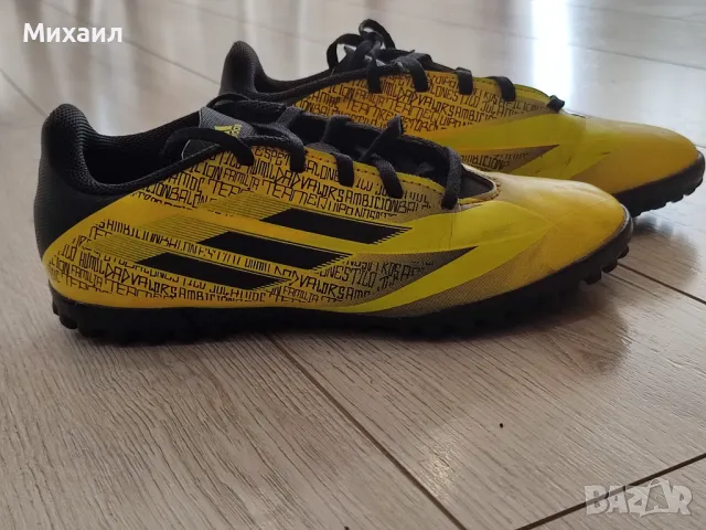 Стоножки за футбол Adidas .Номер 36, снимка 1 - Футбол - 47458965