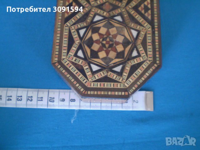 дървена кутия за дрънкулки облепена със сламки и седеф , снимка 8 - Антикварни и старинни предмети - 38329573