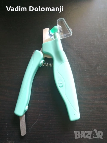 Нокторезачка с въртяща се пила за домашни любимци с LED светлини, снимка 2 - За кучета - 52425788