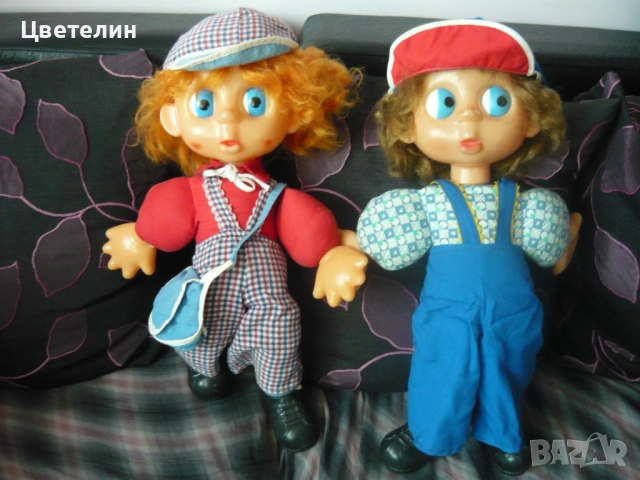 Стари кукли Антошка