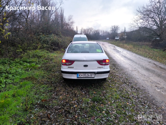 Рено Меган , снимка 2 - Автомобили и джипове - 52576016