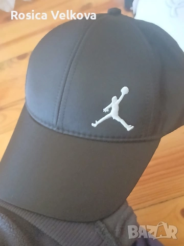 Маркови шапки с козирка , снимка 13 - Шапки - 54049740