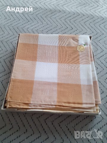 Стари дамски носни кърпи Детелина, снимка 3 - Други ценни предмети - 31148496