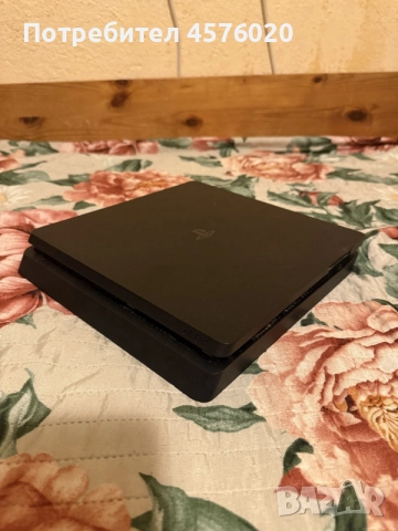 ps4 slim 1TB с една игра и джойстик , снимка 2 - PlayStation конзоли - 56061234