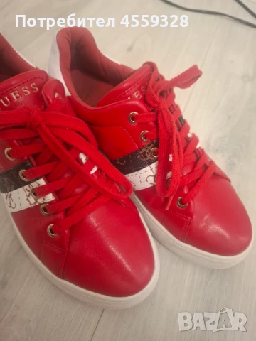 Сникърди GUESS