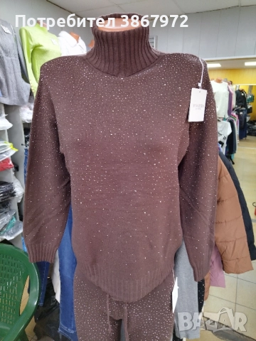 Дамски комплект плетиво декориран със камън, снимка 2 - Спортни екипи - 52627875