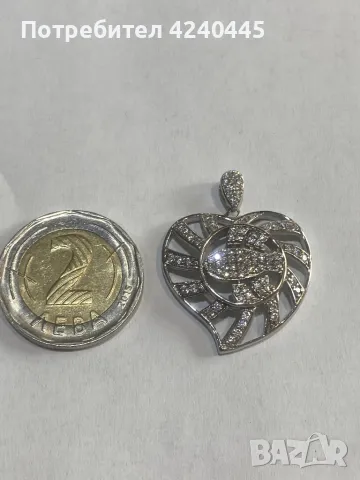 Висулка с циркони, снимка 2 - Колиета, медальони, синджири - 50231520