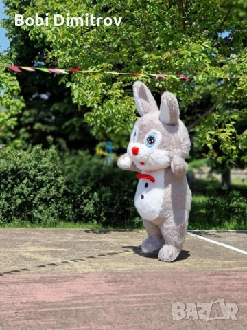 Продава се надуваем костюм / маскот на заек 2.20см висок, със батерия и зарядно, за парти, изненада, снимка 4 - Друга електроника - 53207480