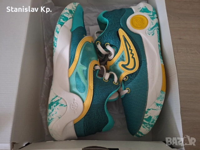 Обувки за баскетбол 