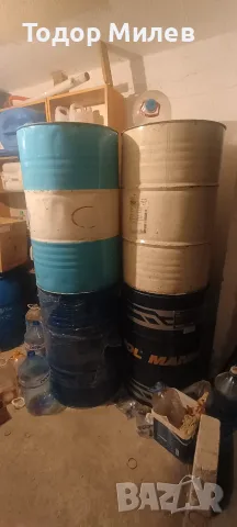 Продавам варели 209л