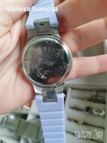 Часовник , снимка 2 - Дамски - 48639333