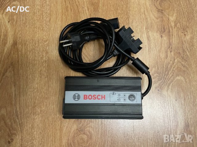 Bosch E-Bike Battery Charger 36-4/1/стара букса, снимка 1 - Велосипеди - 42851656