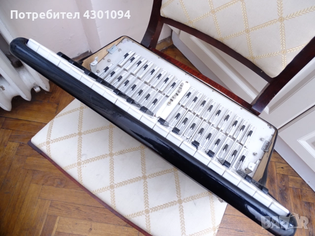 Корпус (клавиатура) с тарги за Акордеон Weltmeister Stella 80 баса, снимка 6 - Акордеони - 52379485