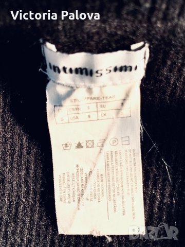 Идеален черен потник с поло яка INTIMISSIMI, снимка 5 - Потници - 34145421