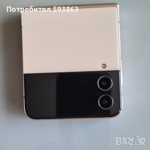 Samsung Z Flip 4, снимка 3 - Samsung - 53280417