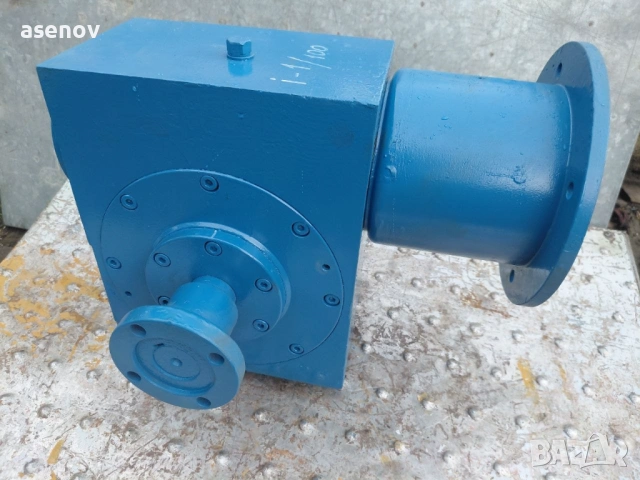 червячен редуктор