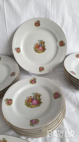 Порцеланов сервиз "Ромео и Жулиета"-Разград -20части, снимка 3 - Антикварни и старинни предмети - 48137397