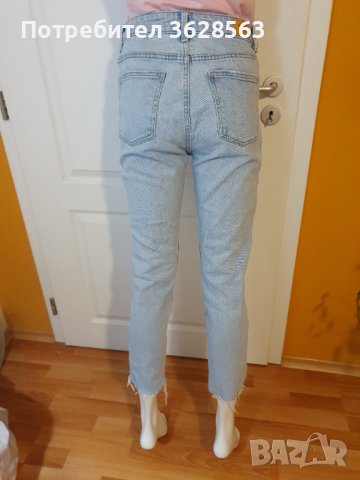 Дамски дънки BERSHKA, снимка 2 - Дънки - 42882884