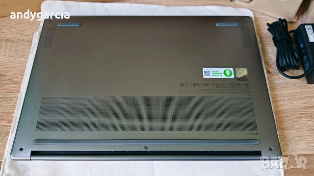 Intel Core Ultra 7 258V/32GB RAM LPDDR5X 8533mhz/1TB SSD/Arc Graphics 140V/15.3 OLED 2.8K 100%DCI-P3, снимка 6 - Лаптопи за работа - 54305972