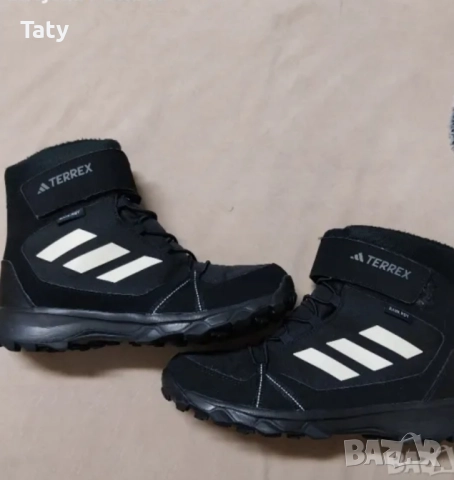 Боти Адидас , снимка 2 - Детски маратонки - 52884126