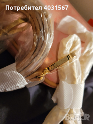 дамска чанта VALENTINO - чисто нова, оригинална, през рамо., снимка 9 - Чанти - 44782327