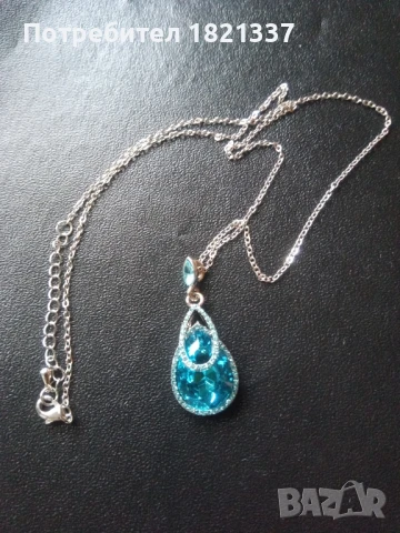 Колие с кристали, снимка 3 - Колиета, медальони, синджири - 50580722