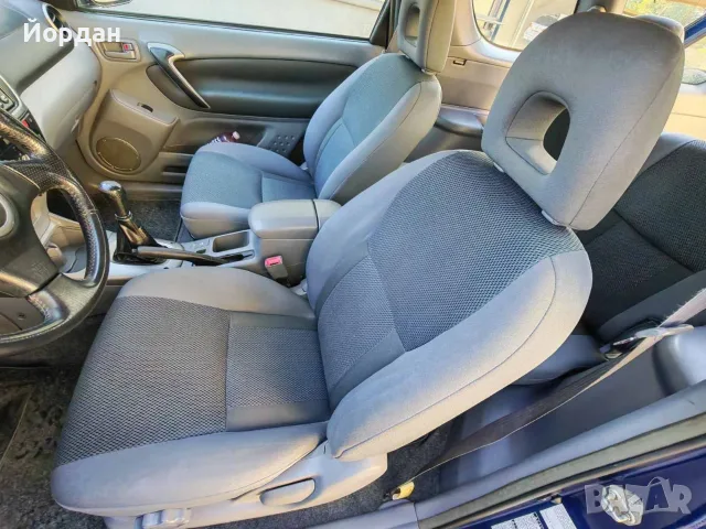 Toyota RAV 4 2.0, снимка 7 - Автомобили и джипове - 55731854