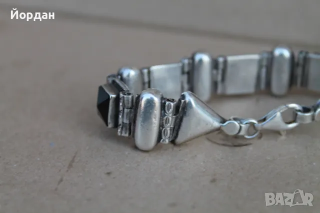 Дамска сребърна гривна с оникс, снимка 3 - Гривни - 50209898