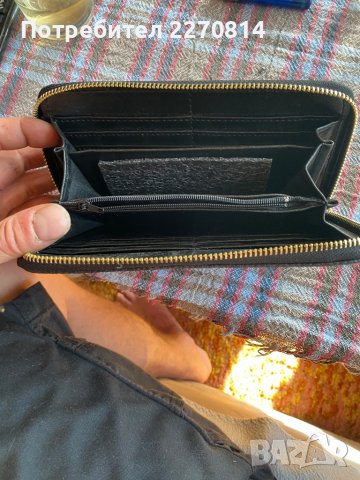 Портфейл, снимка 3 - Портфейли, портмонета - 37819369