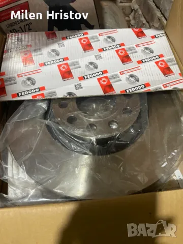 Спирачни дискове и накладки за VW Passat 4motion 2002г, снимка 2 - Части - 47708584