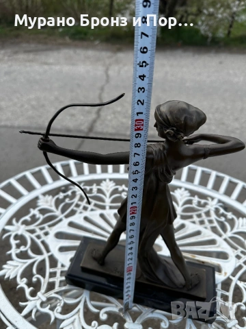 Голяма бронзова Ар Деко скулптура "Диана Ловджийката" – подпис F. Preiss, Bronze Garanti – 3.5 кг, снимка 4 - Антикварни и старинни предмети - 53985476