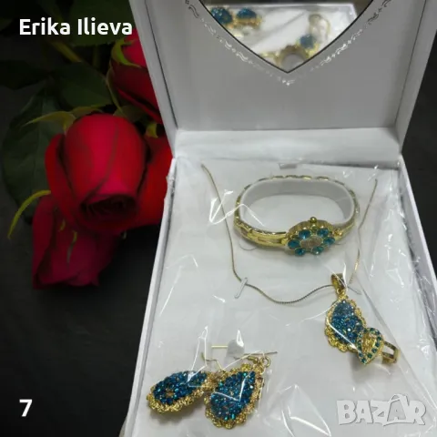 Елегантен подаръчен комплект бижута - пръстен, гривна, обеци и колие в луксозна кутия, снимка 8 - Колиета, медальони, синджири - 47837026